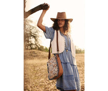 Load image into Gallery viewer, Griselda Shoulder Bag
