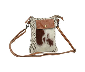 Vuierra Rivet Crossbody